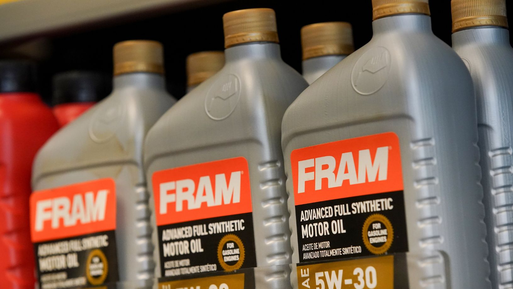 Embalagens da marca fram, da First Brands