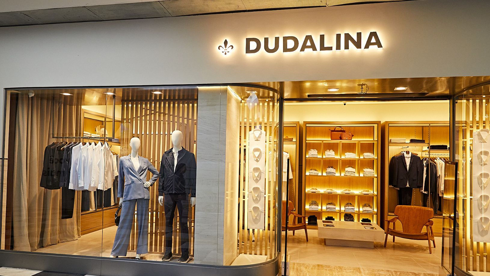 Fachada da loja da Dudalina