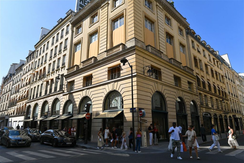 Imagem da loja da Hermès em Paris