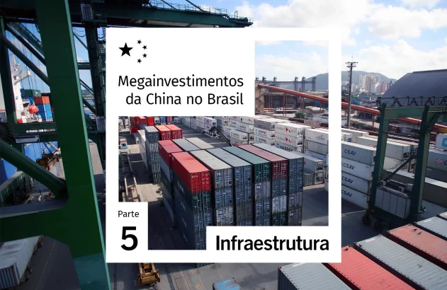 Contêineres num porto