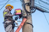 Funcionário da Vero, empresa de internet de fibra óptica (Divulgação)