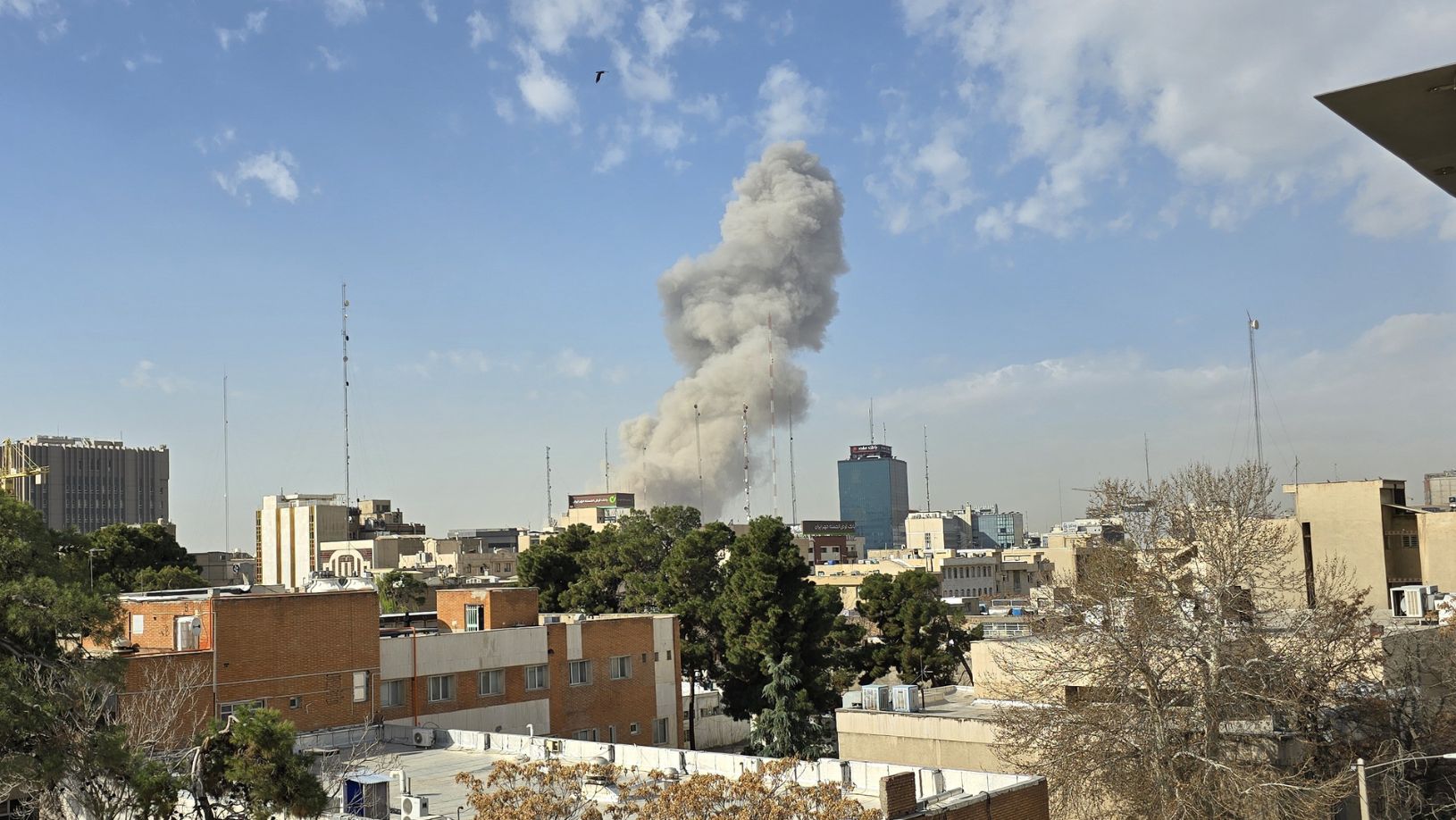 Irã sofre ataques dos EUA