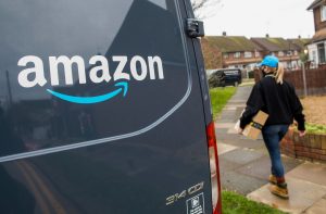 Entregadores da Amazon são alvo de campanha da empresa para melhorar a sua imagem (Foto: Bloomberg)