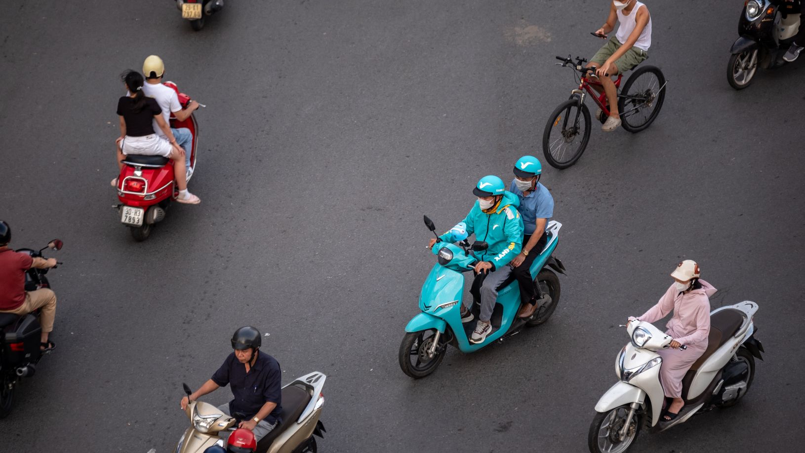 Motos elétricas ocupam cada vez mais espaço no mercado (Foto: Bloomberg)