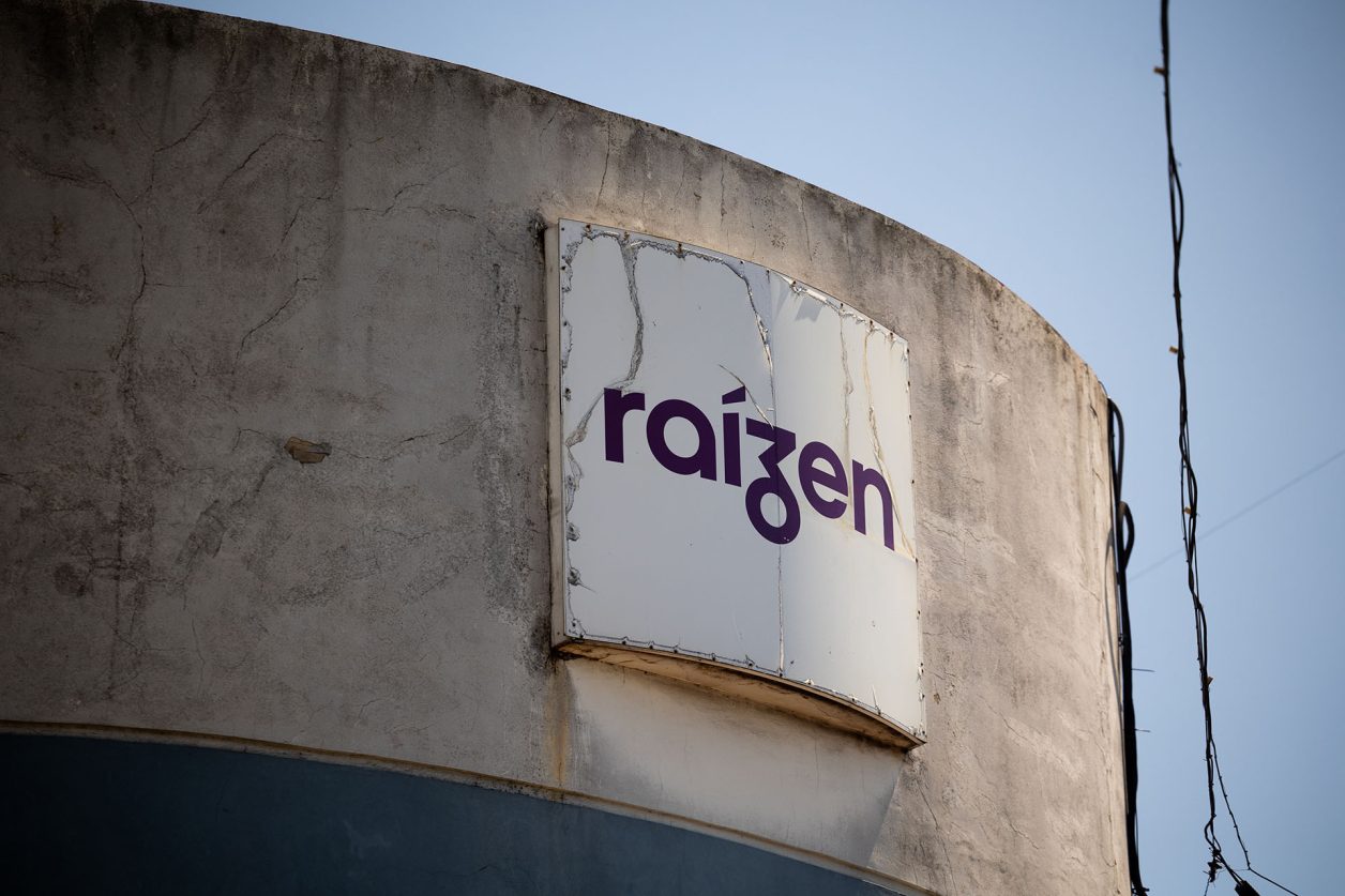 Refinaria da Raízem em Buenos Aires, na Argentina