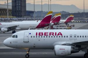 Aviões da Iberia no aeroporto de Barajas, Madri (Foto: Bloomberg)