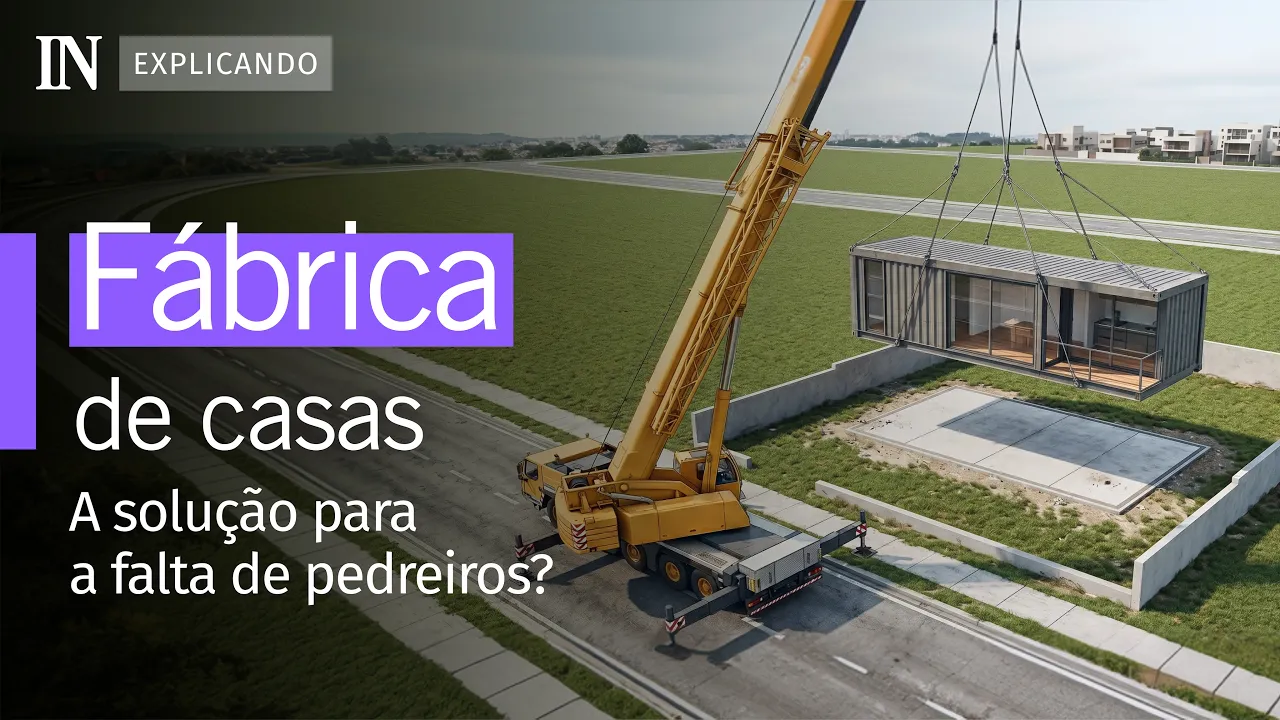 Fábrica de casas com guindaste