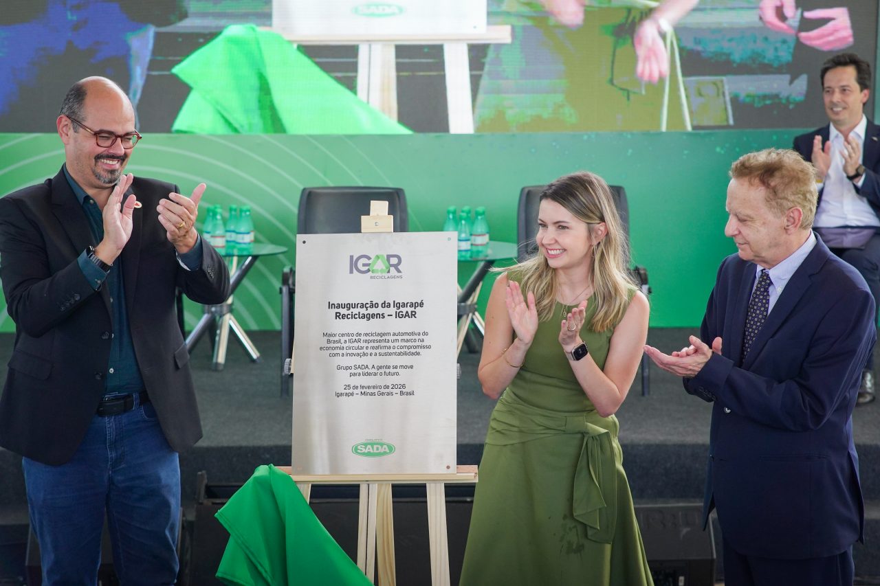 Daniela e Vittorio Medioli (os dois à direita) na inauguração da Igar, novo empreedimento do Sada 