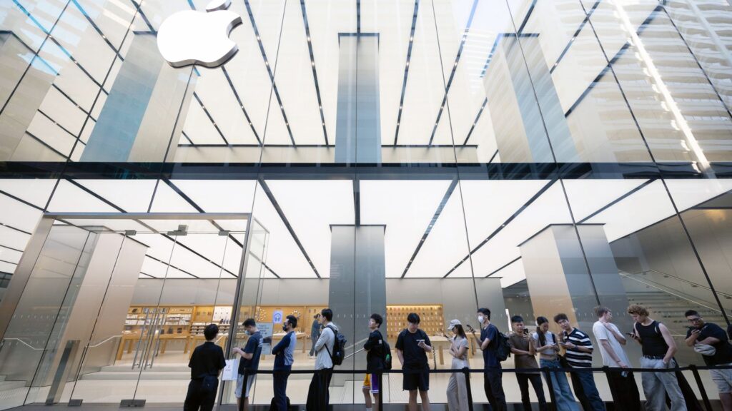 iPhone Duo chega às lojas da Apple em meio a estoques limitados e forte demanda